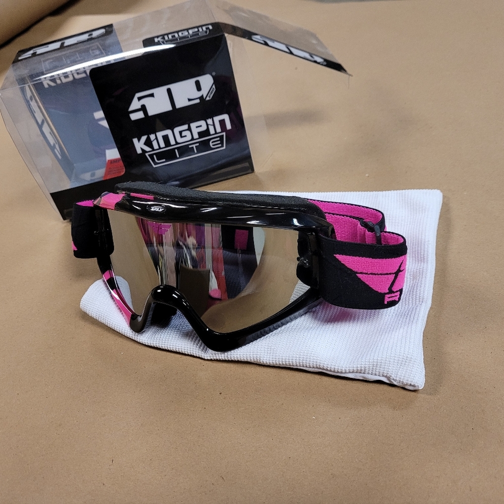509 Goggles - Picture 2 of 3